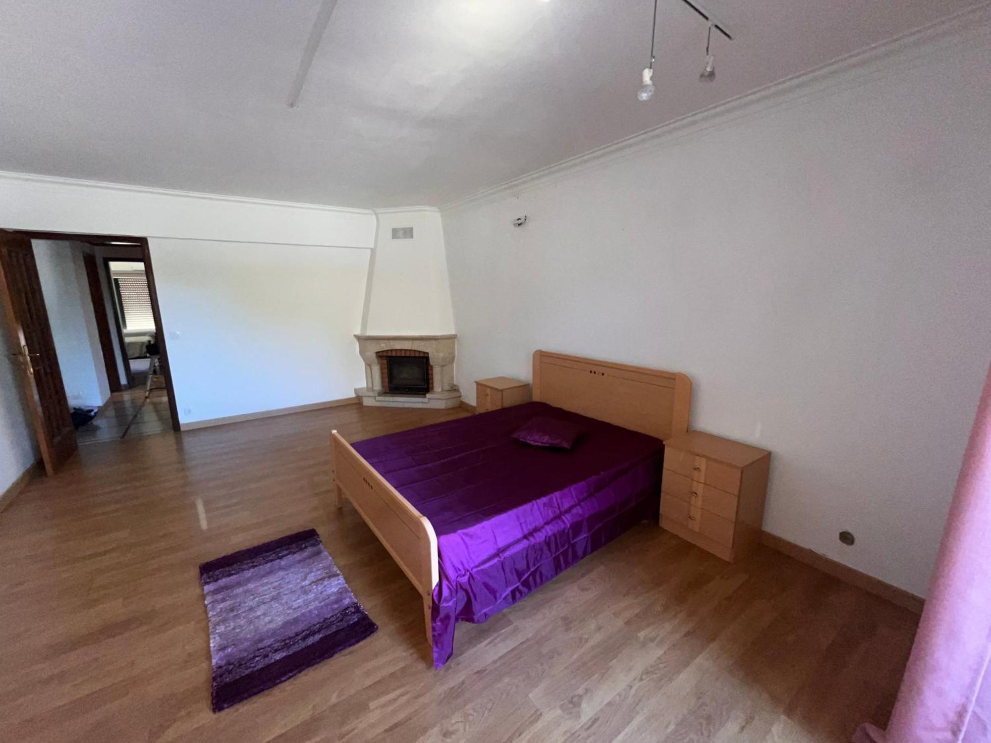 Ferienwohnung Quarto Boa Localizacao Com Cozinha E Casa De Banho Caparica Exterior foto