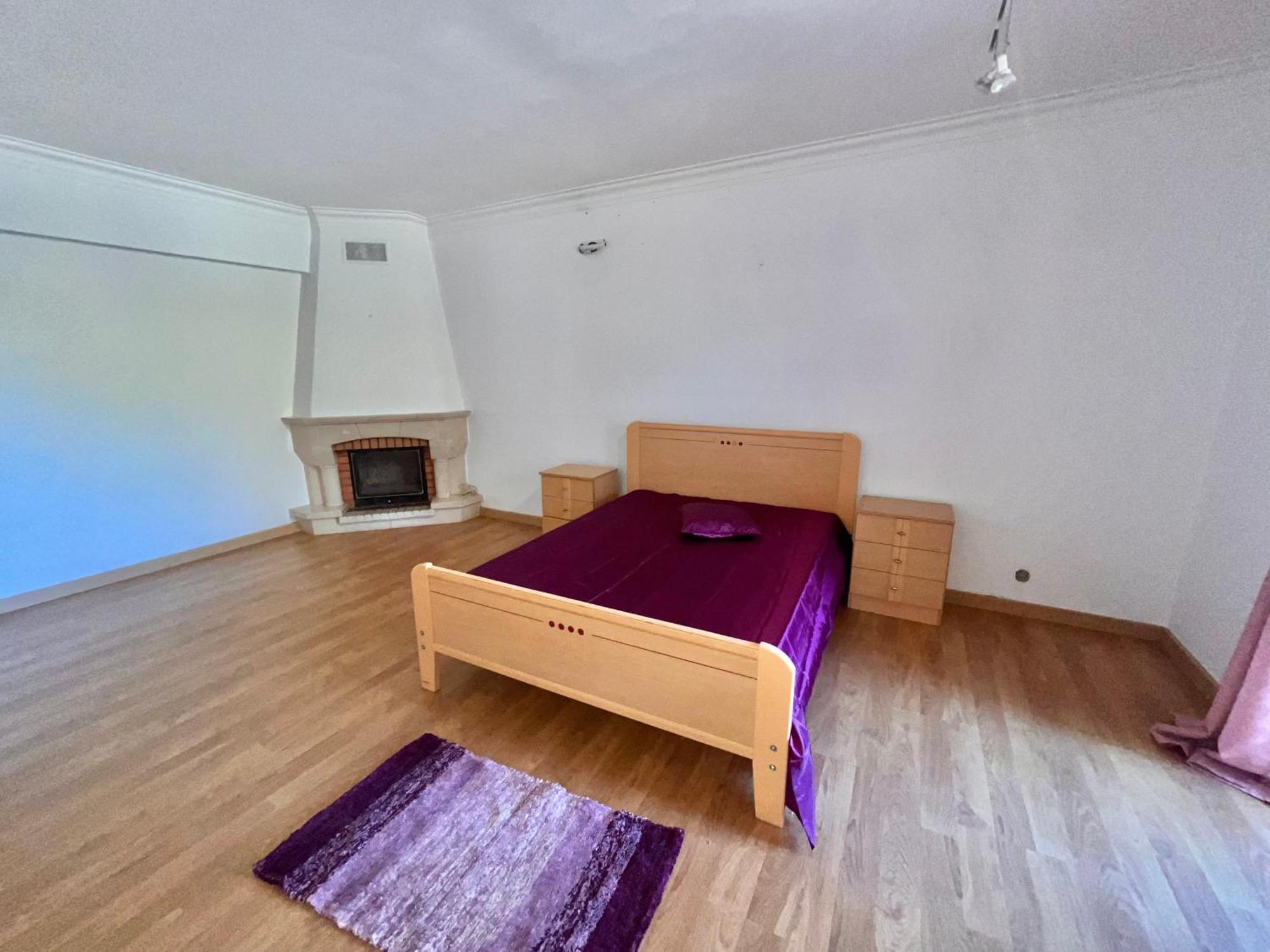 Ferienwohnung Quarto Boa Localizacao Com Cozinha E Casa De Banho Caparica Exterior foto