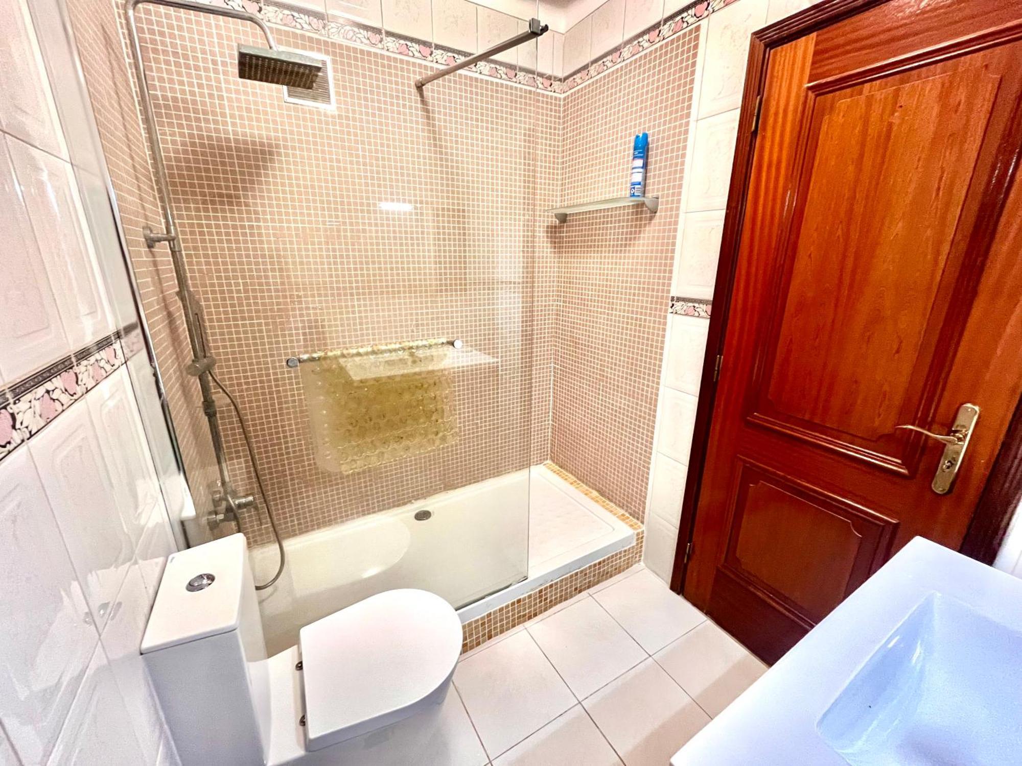 Ferienwohnung Quarto Boa Localizacao Com Cozinha E Casa De Banho Caparica Exterior foto